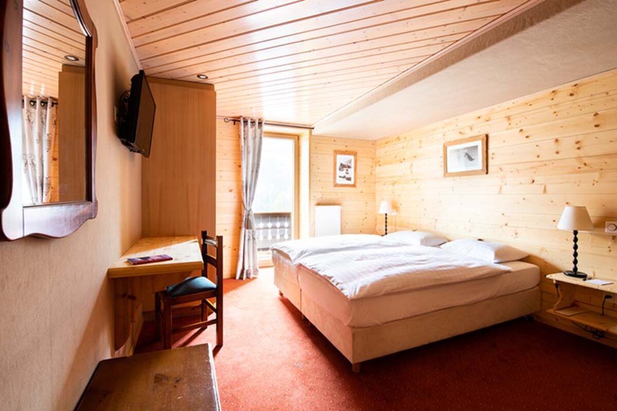Chambre confort de l'hotel suisse champéry